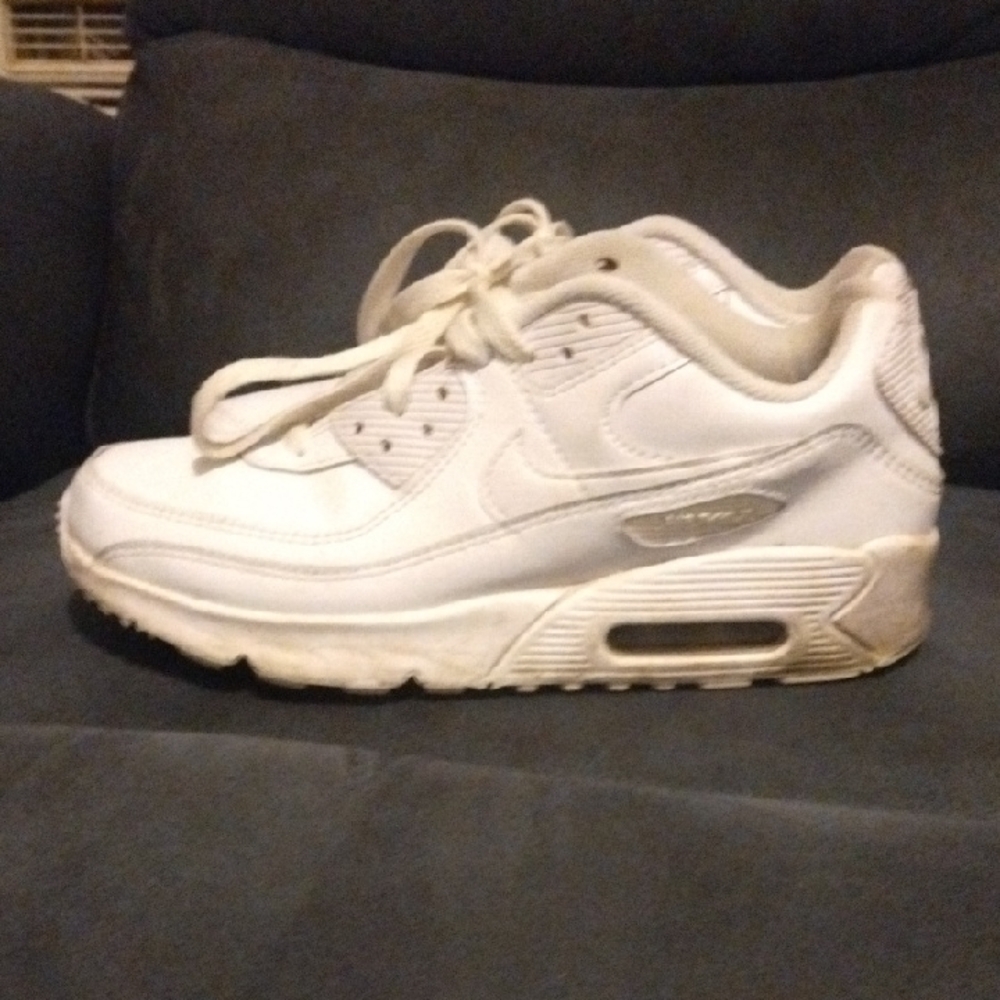 Nike Kids White Sneakers Light Wear And Tear O.G Air Max.Size 7